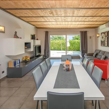 Villa Francesca - *